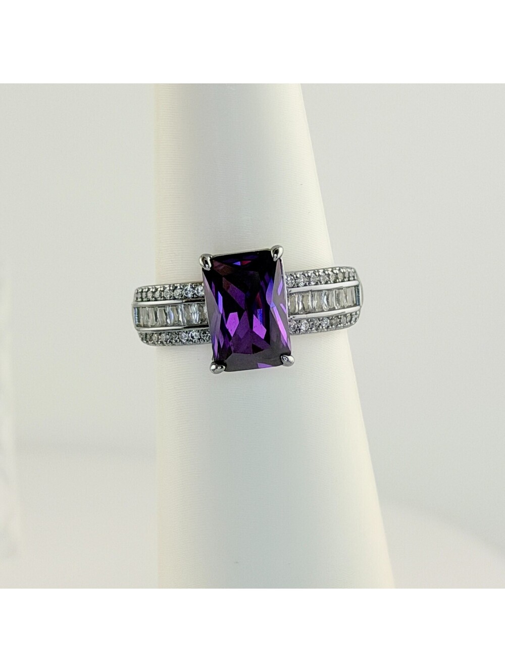 Bomb Party February Ring Sz 11 "Say It In Gems" Amethyst on Hematite